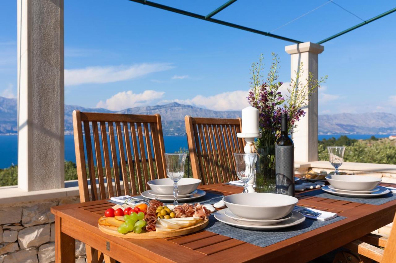 Marina Holiday Home พอสติรา ภายนอก รูปภาพ
