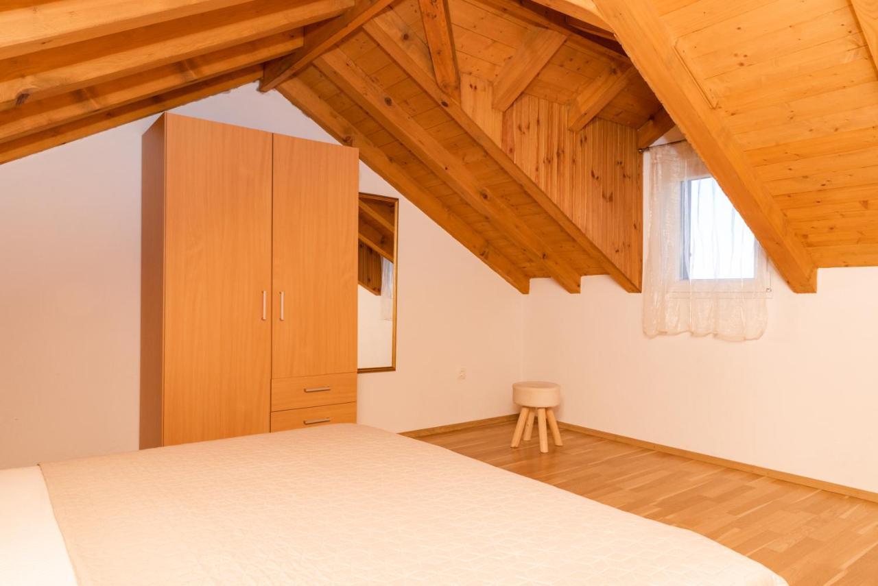 Marina Holiday Home พอสติรา ภายนอก รูปภาพ